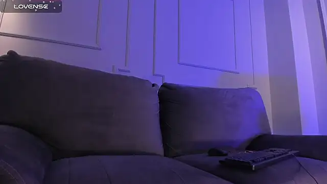 EveBensonX online show from February 2025 03:28:02 PM