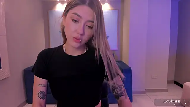 EveBensonX online show from February 2025 12:30:02 PM