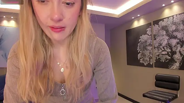 EveBensonX online show from March 2026 05:50:02 PM