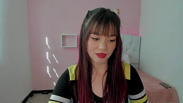 18candys online show from December 2024 08:37:02 PM