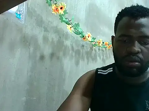 2ocmaxi online show from October 2025 05:55:01 PM