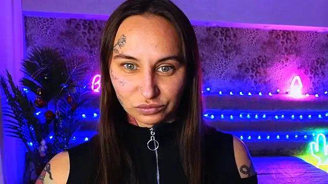 Cool Freak  online show from December 2024 10:01:02 AM