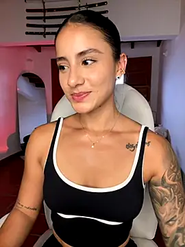 Ale Lewis online show from October 2025 10:29:02 PM