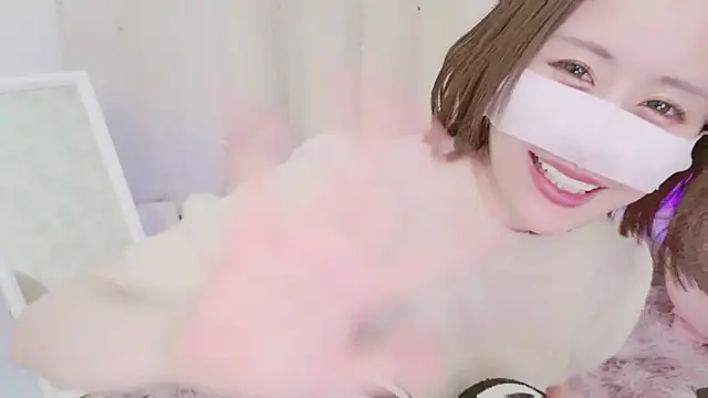 Yuu  k online show from February 2025 12:05:02 PM