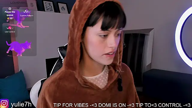  Jessy Moon  online show from December 2025 06:37:02 PM