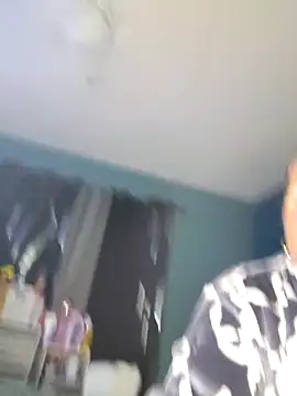 Snapshot of SexyNikki6969 chatting on October 2025 07:04:02 AM SexyNikki6969 online show from October 2025 07:04:02 AM