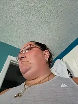 Snapshot of SexyNikki6969 chatting on November 2025 05:34:01 PM SexyNikki6969 online show from November 2025 05:34:01 PM