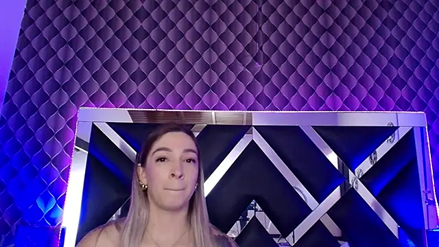 victoriaa lee  online show from September 2025 07:35:01 PM