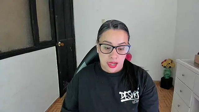 smile sweetpao online show from October 2025 12:41:02 PM