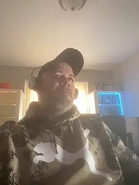 Cristian-Brayan online show from February 2025 06:12:01 PM