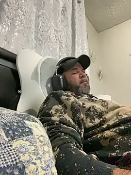 Cristian-Brayan online show from October 2025 12:17:02 PM