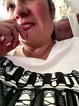 Snapshot of gabiTetas chatting on December 2025 07:54:02 PM gabiTetas online show from December 2025 07:54:02 PM