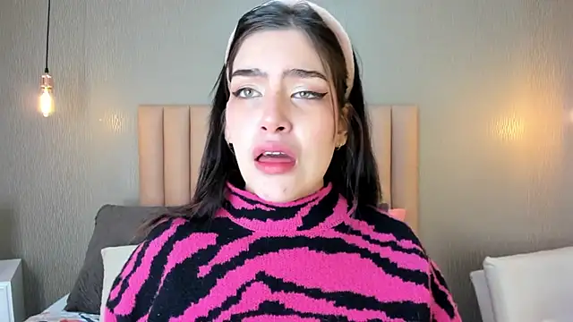 Alexa Thaylor  online show from January 2025 02:10:02 PM