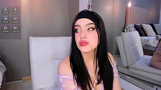 Alexa Thaylor  online show from March 2025 08:40:02 PM