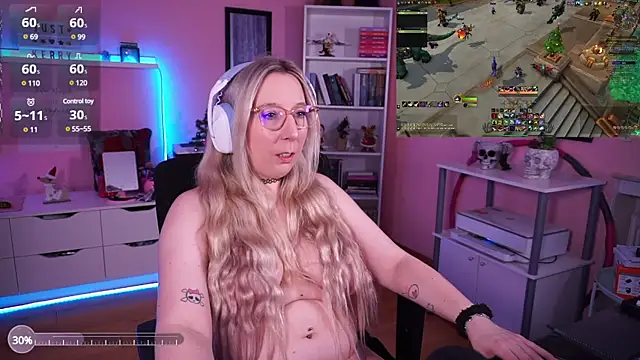 Snapshot of JustKerry chatting on December 2024 11:43:02 AM JustKerry online show from December 2024 11:43:02 AM