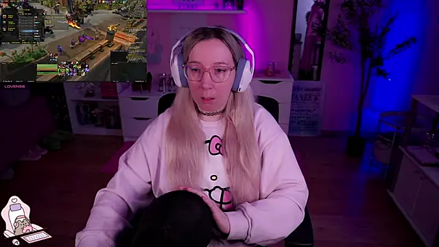 Snapshot of JustKerry chatting on January 2025 09:13:01 AM JustKerry online show from January 2025 09:13:01 AM