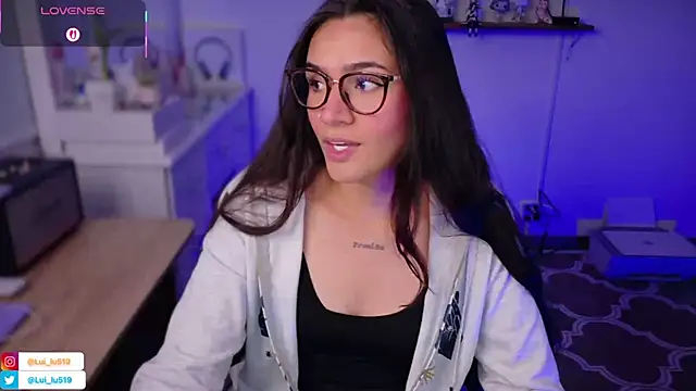 ImLui lu online show from December 2025 10:04:01 PM