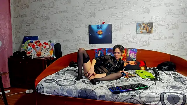 KagamiTayga online show from November 2025 02:43:02 AM