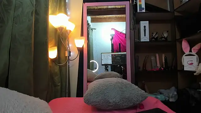 iriss 25 online show from February 2025 12:21:02 PM