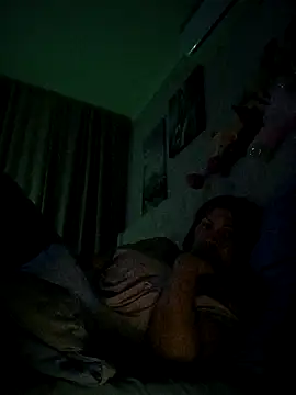 Snapshot of ROXOLANAA_SEXY chatting on September 2025 12:02:02 AM ROXOLANAA SEXY online show from September 2025 12:02:02 AM