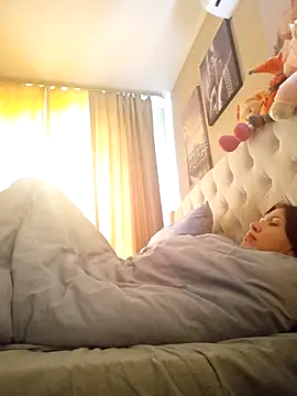 Snapshot of ROXOLANAA_SEXY chatting on September 2025 08:08:01 AM ROXOLANAA SEXY online show from September 2025 08:08:01 AM