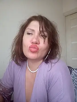 Snapshot of ROXOLANAA_SEXY chatting on October 2025 12:39:02 PM ROXOLANAA SEXY online show from October 2025 12:39:02 PM