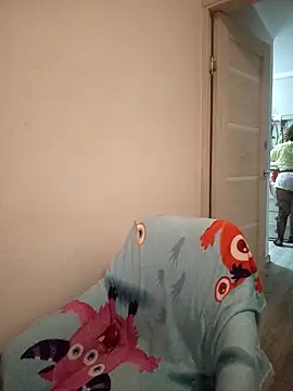 Snapshot of ROXOLANAA_SEXY chatting on October 2025 02:50:01 PM ROXOLANAA SEXY online show from October 2025 02:50:01 PM