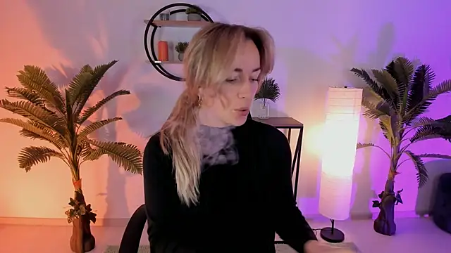 RebeccaMartinez online show from February 2025 07:15:02 AM