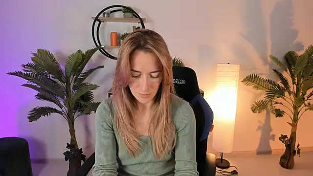 RebeccaMartinez online show from February 2025 07:45:02 AM