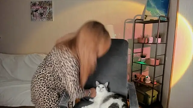 RebeccaMartinez online show from September 2025 10:53:02 AM