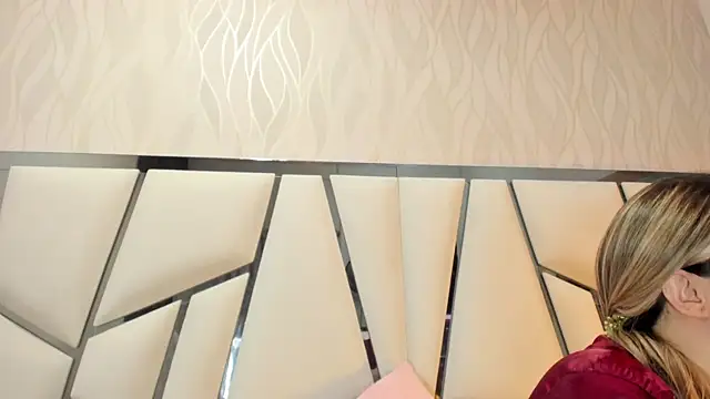 kimberly7  online show from October 2025 11:33:01 AM