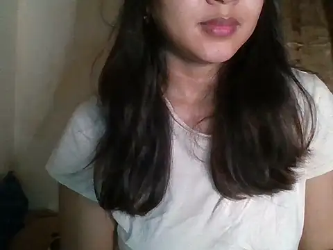 Snapshot of _smiling4u_ chatting on July 2026 01:52:01 PM smiling4u online show from July 2026 01:52:01 PM