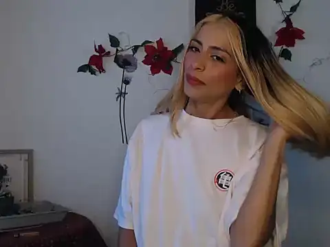 Liamiler01  online show from December 2024 12:45:02 PM