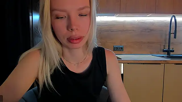 Olivia Bells online show from May 2026 08:58:02 PM