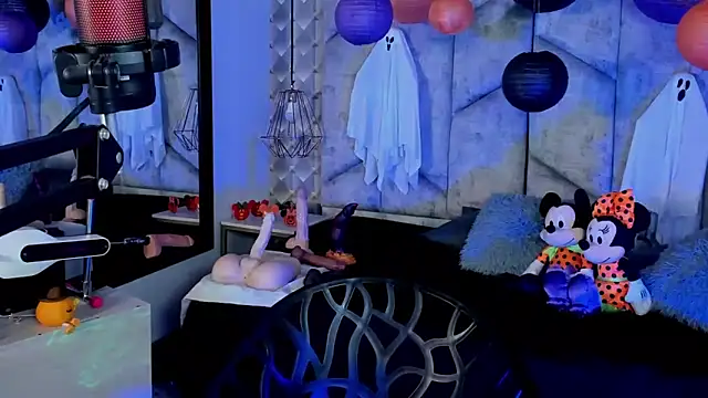 NiicolleMiller online show from October 2025 11:36:01 AM