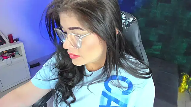 BellaFlaming online show from January 2025 10:48:01 AM