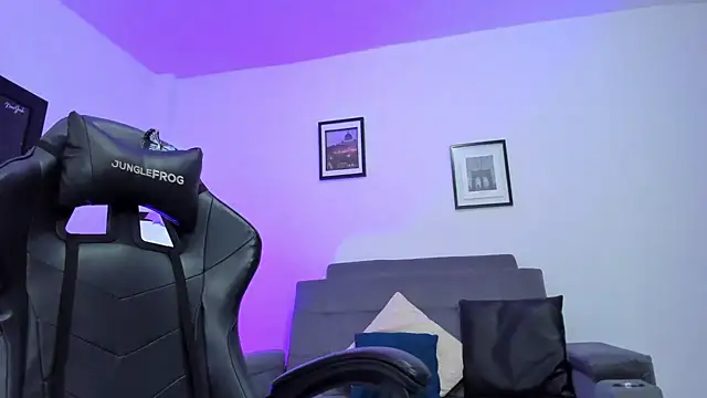 BellaFlaming online show from February 2025 04:56:02 PM