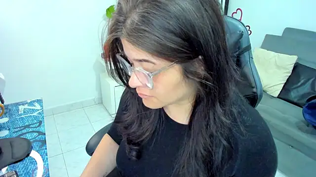 BellaFlaming online show from February 2025 09:58:02 AM