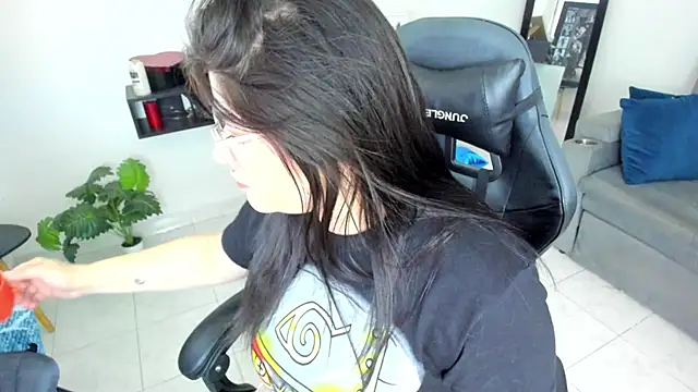 BellaFlaming online show from September 2025 11:34:02 AM