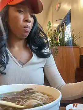 Iceblanca online show from October 2025 09:02:01 PM