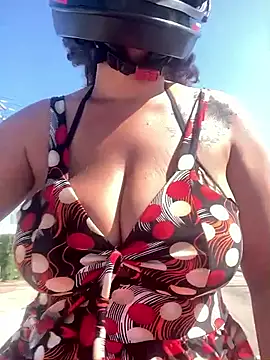 -Marivalda- online show from September 2025 05:07:02 PM