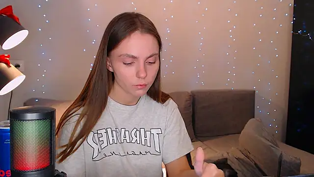 juliaanddima online show from January 2025 12:48:02 AM