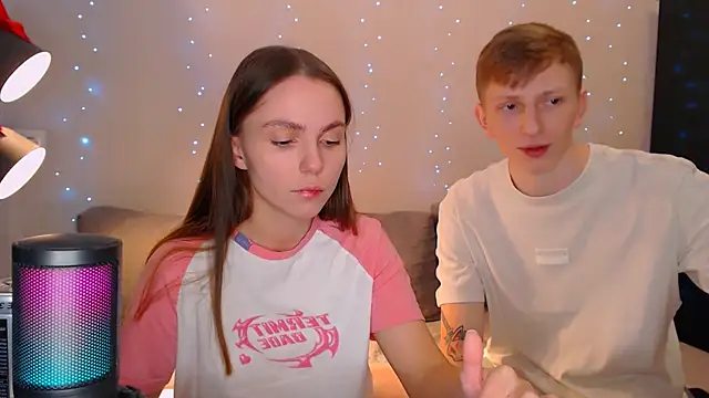 juliaanddima online show from January 2025 12:48:01 AM