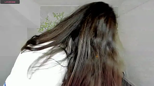 Snapshot of Linda_EX chatting on March 2025 08:10:02 PM Linda EX online show from March 2025 08:10:02 PM