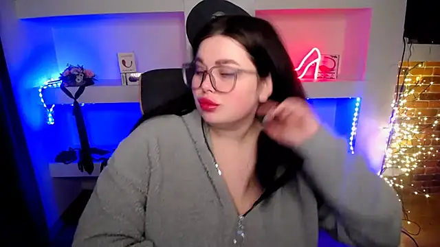 Emily Mo online show from January 2025 06:34:02 AM