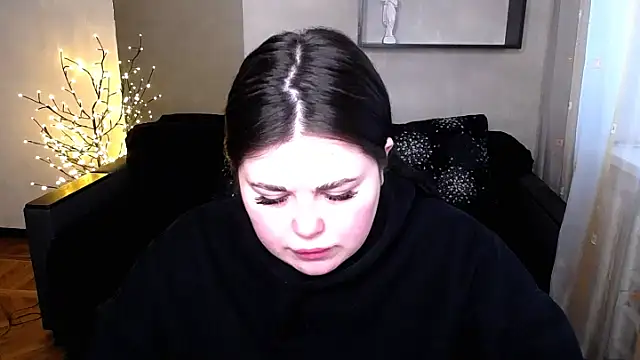 Emily Mo online show from March 2025 06:51:02 AM