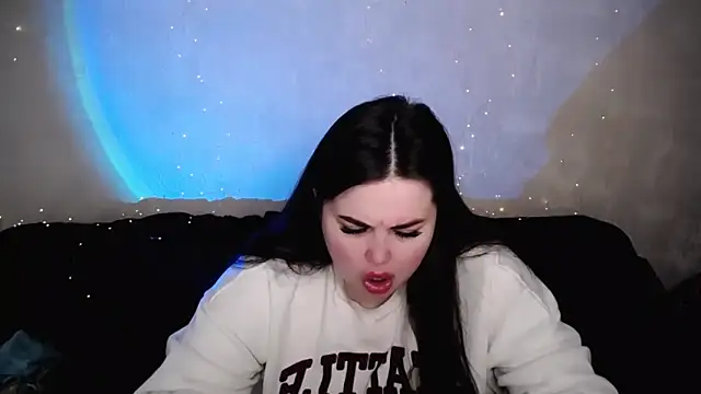 Emily Mo online show from March 2026 07:03:01 AM