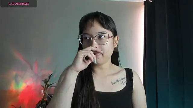 shantalc3rezo online show from October 2025 08:53:02 PM