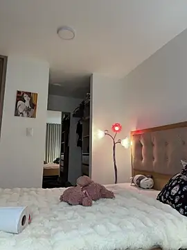 Your Honeey online show from March 2026 11:48:01 PM