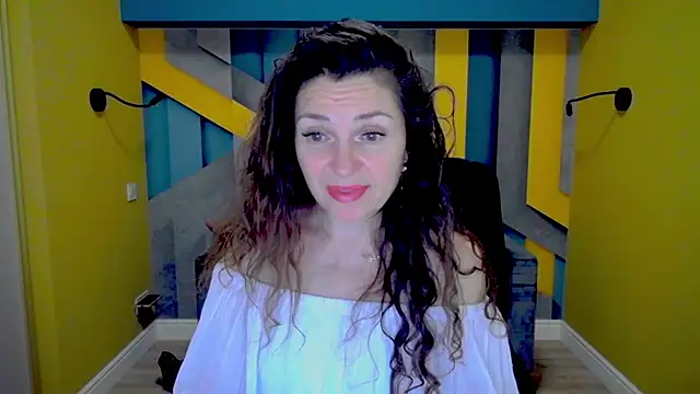 Snapshot of EllaLong chatting on December 2024 12:27:01 PM EllaLong online show from December 2024 12:27:01 PM